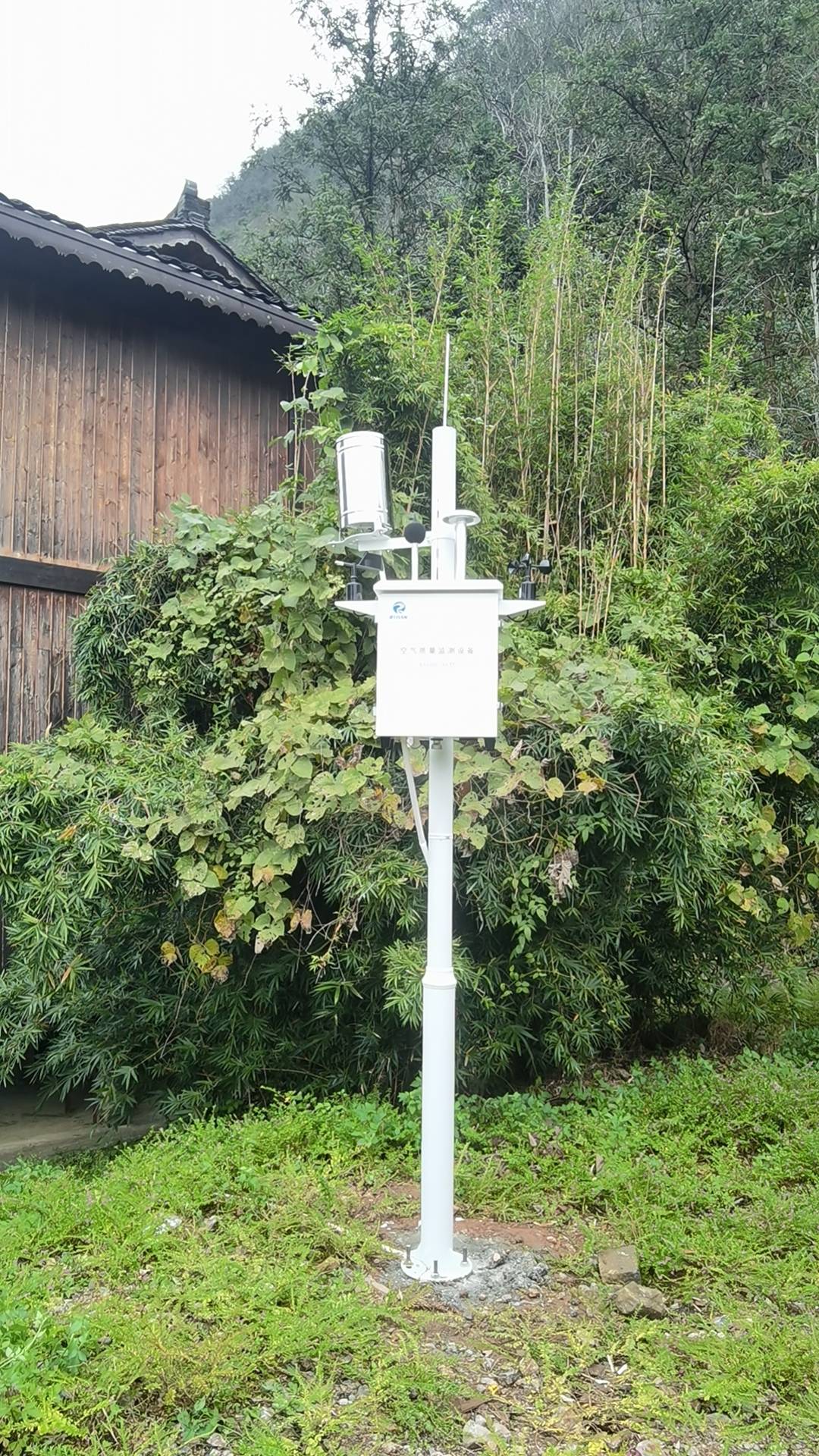 睿安環境空氣質量在線監測系統 守護藍天的智慧之眼與環境傳感器的深度融合